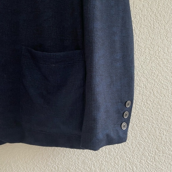 Construct |  Women’s Like new navy blazer floral lining women’s size lar… - Picture 3 of 9